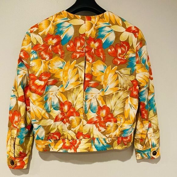 Liz Wear Petite Vtg Colorful Floral Print V-neck Buttoned Crop Jacket Size Small - Picture 3 of 7